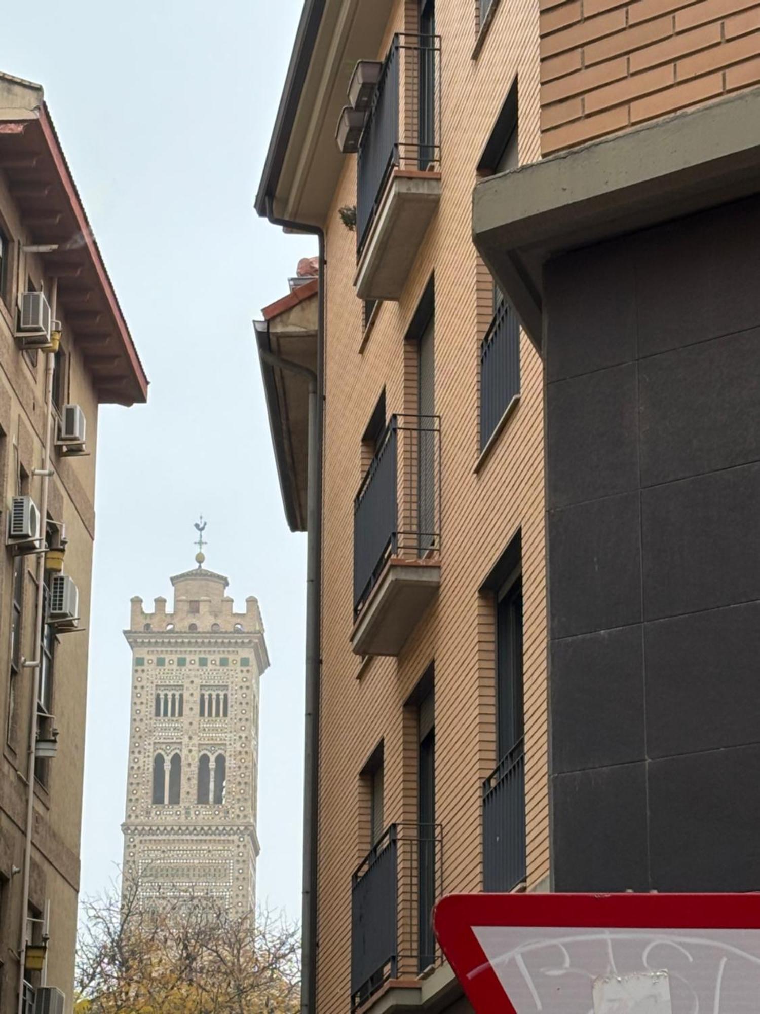 Torre Mudejar Apartment Zaragoza Exterior photo